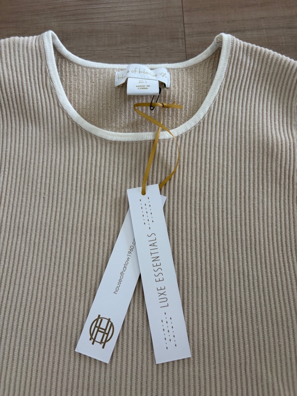 House of Harlow 1960 Cream Ribbed Tank with White Trim - Picture 3 of 4